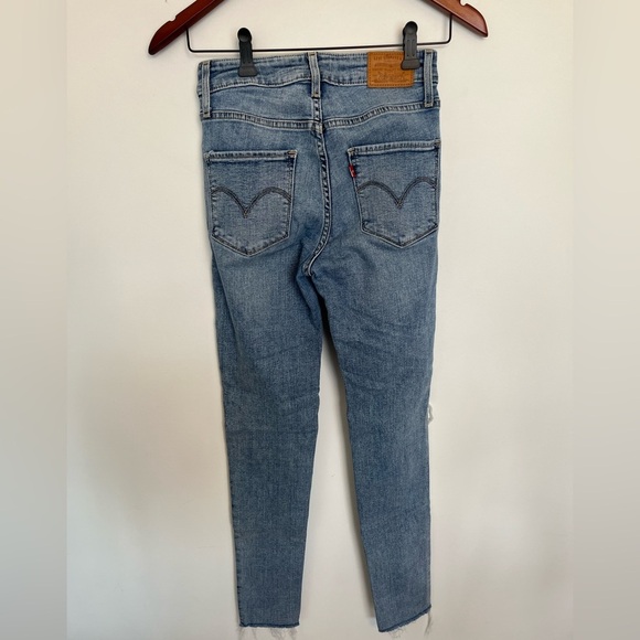 Levi’s 721 Women's Blue Distressed Jeans size 25 - Picture 4 of 5